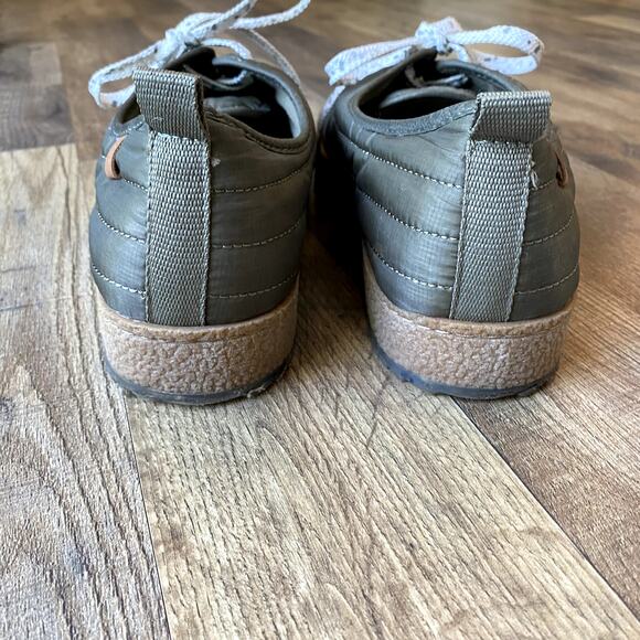 Cool Planet by Steve Madden Women's Green Loungee Puffer Sneaker 11M - Picture 7 of 12
